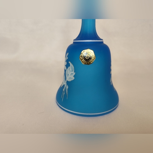 Westmoreland Blue Satin Glass Hand-Painted Bell W Label Vintage - Picture 2 of 5